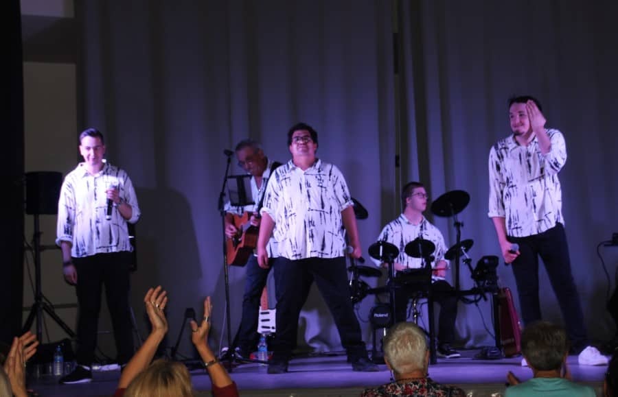 Saint-Geniès de Malgoirès | un groupe hors normes pour un show extra ordinaire